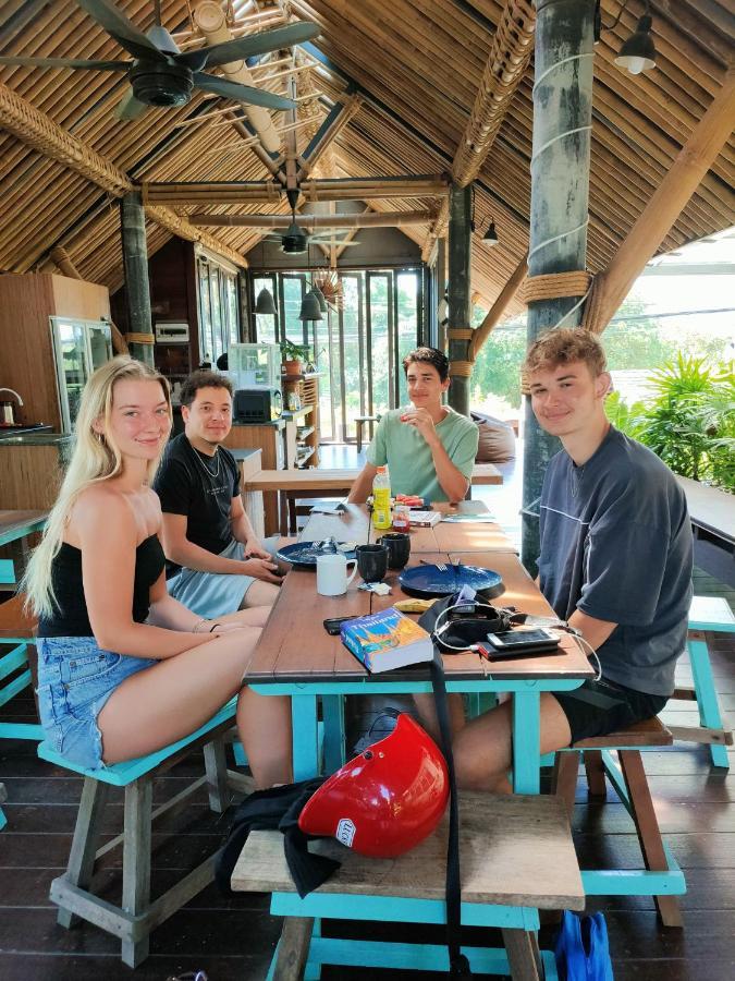 Aha Lanta Cozy Hostel Koh Lanta Exterior photo