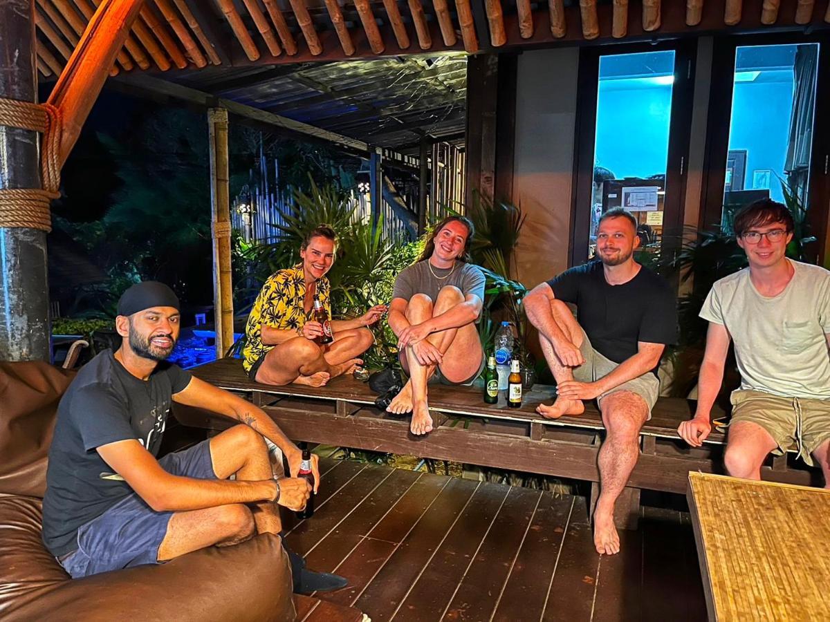 Aha Lanta Cozy Hostel Koh Lanta Exterior photo