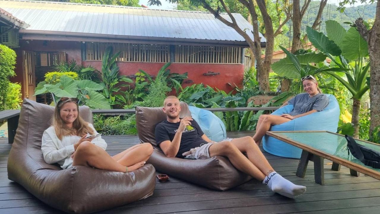 Aha Lanta Cozy Hostel Koh Lanta Exterior photo