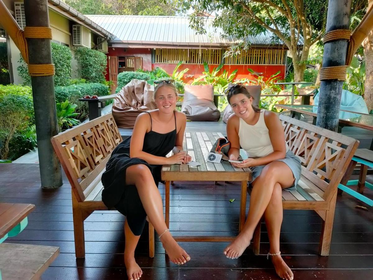 Aha Lanta Cozy Hostel Koh Lanta Exterior photo
