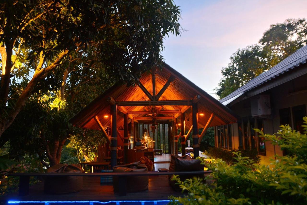 Aha Lanta Cozy Hostel Koh Lanta Exterior photo